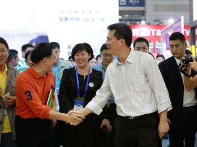 深圳市委常委、副市長(zhǎng) 張文 到展區(qū)參觀